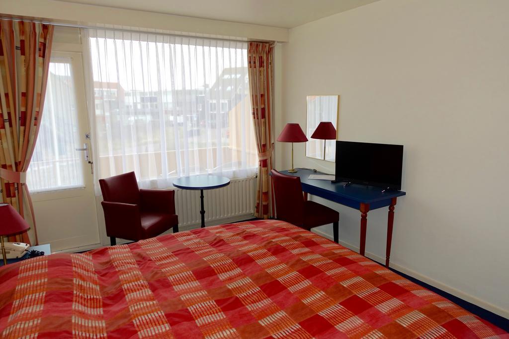 Hotel Prins Maurits ベルゲン・アーン・ゼー エクステリア 写真